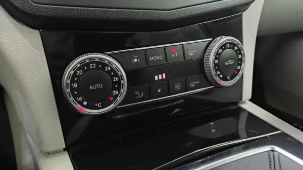 Mercedes-Benz C 220 CDi Avantgarde BE Start/Stop 37