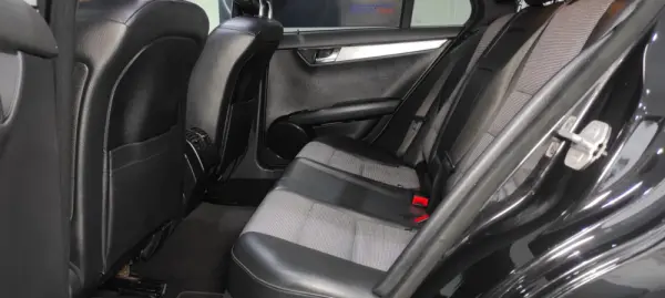 Mercedes-Benz C 220 CDi Avantgarde BlueEfficiency 18