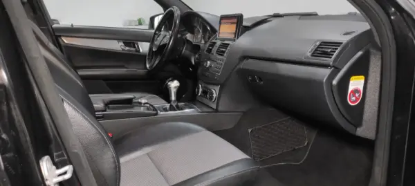 Mercedes-Benz C 220 CDi Avantgarde BlueEfficiency 24