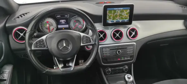 Mercedes-Benz CLA 180 CDi AMG Line 9