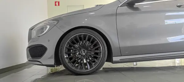 Mercedes-Benz CLA 180 CDi AMG Line 10