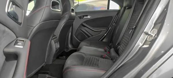 Mercedes-Benz CLA 180 CDi AMG Line 18