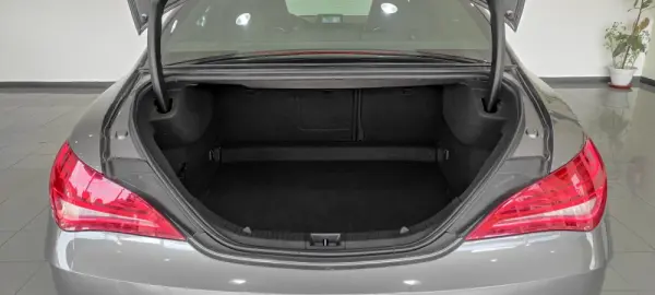 Mercedes-Benz CLA 180 CDi AMG Line 19