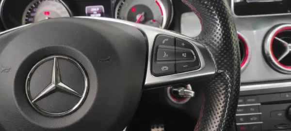 Mercedes-Benz CLA 180 CDi AMG Line 36