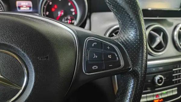 Mercedes-Benz CLA 200 d Shooting Brake AMG Line 40