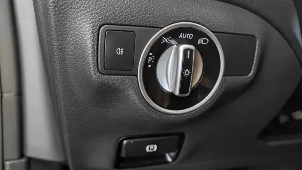 Mercedes-Benz CLA 200 d Shooting Brake AMG Line 43