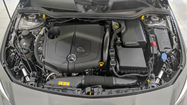 Mercedes-Benz CLA 200 d Shooting Brake AMG Line 48