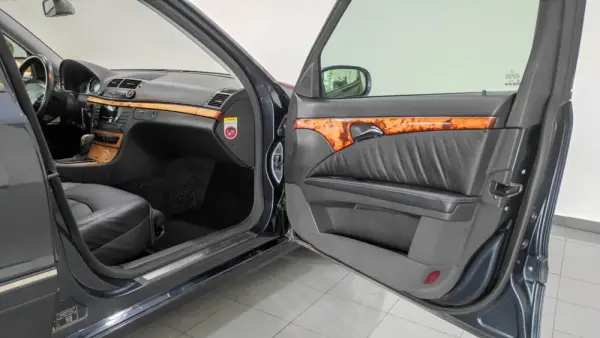 Mercedes-Benz E 220 CDi Avantgarde Aut. 21
