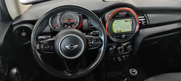 MINI 3 Portas One D 25