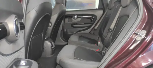 MINI Clubman Cooper D 18