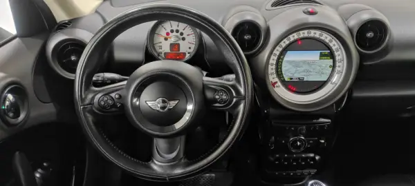 MINI Countryman One D 9