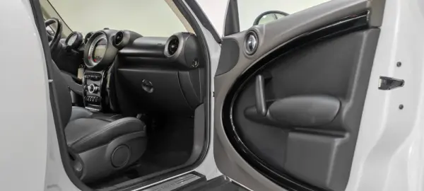 MINI Countryman One D 21