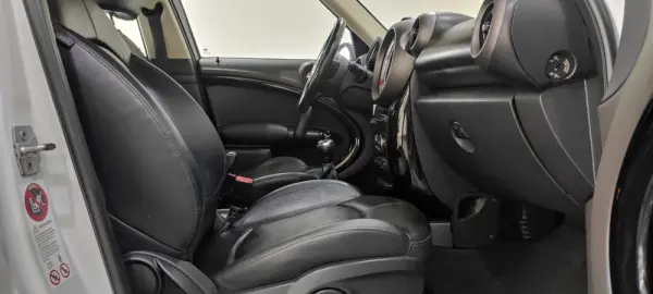 MINI Countryman One D 22