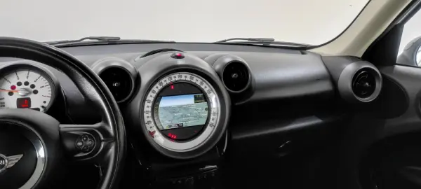 MINI Countryman One D 26