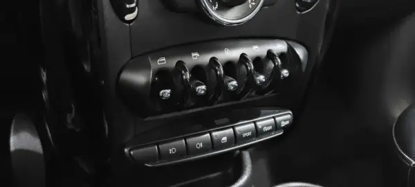 MINI Countryman One D 32