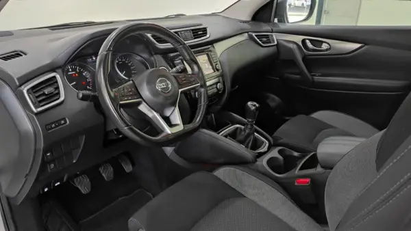 Nissan Qashqai 1.3 DIG-T Tekna 16