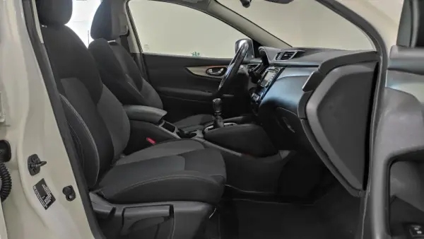 Nissan Qashqai 1.3 DIG-T Tekna 24