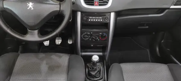 Peugeot 207 CC 1.6 16V 33