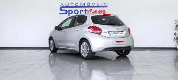 Peugeot 208 1.2 PureTech Style 4