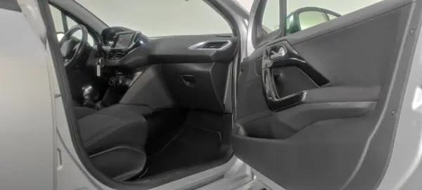 Peugeot 208 1.2 PureTech Style 21