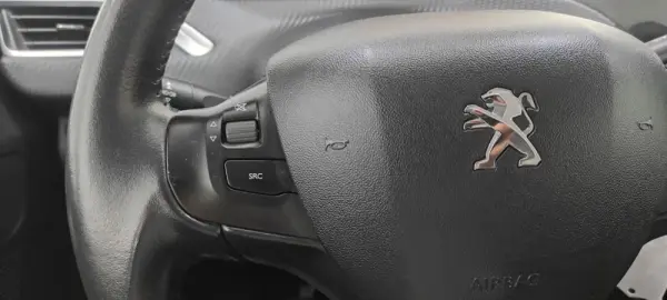 Peugeot 208 1.2 PureTech Style 34