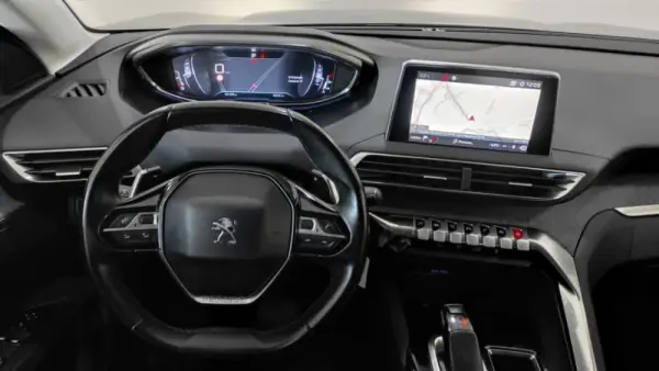 Peugeot 3008 1.2 PureTech Allure EAT8 9