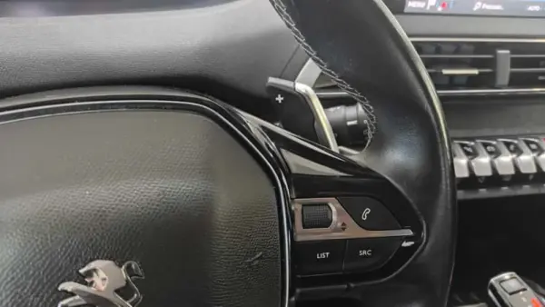 Peugeot 3008 1.2 PureTech Allure EAT8 40