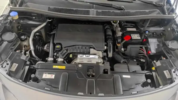 Peugeot 3008 1.2 PureTech Allure EAT8 45