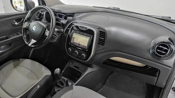 Renault Captur 1.5 dCi Sport 23