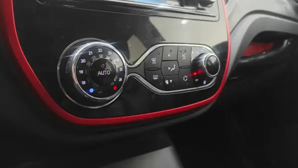 Renault Captur 1.5 dCi Sport 32