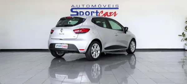 Renault Clio 1.5 dCi Dynamique S 2