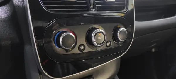 Renault Clio 1.5 dCi Dynamique S 32