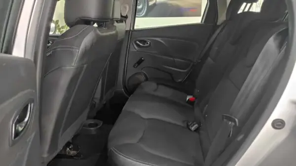 Renault Clio Sport Tourer 1.5 dCi Dynamique S 6