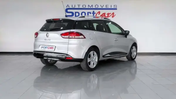Renault Clio Sport Tourer 1.5 dCi Dynamique S 12