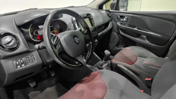 Renault Clio Sport Tourer 1.5 dCi Dynamique S 5