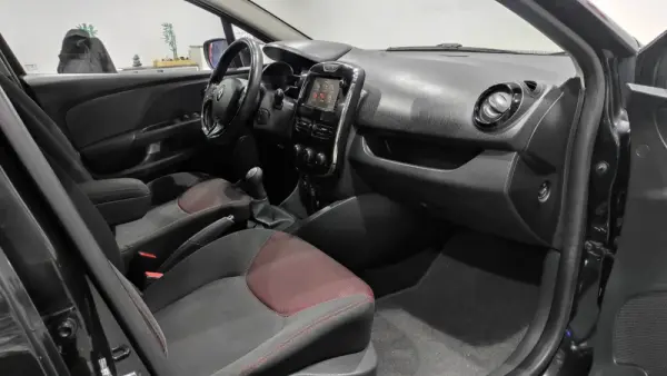 Renault Clio Sport Tourer 1.5 dCi Dynamique S 7