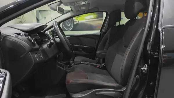 Renault Clio Sport Tourer 1.5 dCi Dynamique S 16