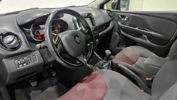 Renault Clio Sport Tourer 1.5 dCi Dynamique S 17