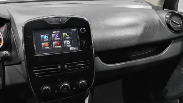 Renault Clio Sport Tourer 1.5 dCi Dynamique S 26