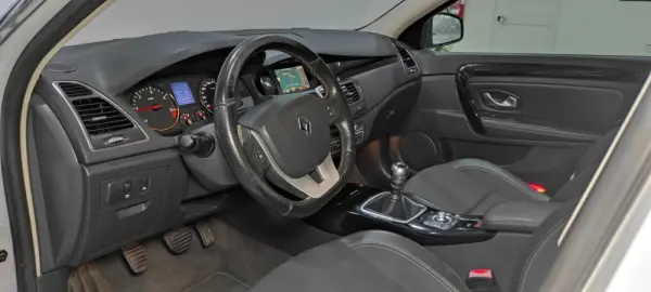 Renault Laguna Break 2.0 dCi GT 16