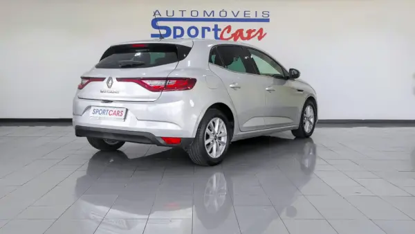 Renault Mégane 1.5 Blue dCi Zen 12