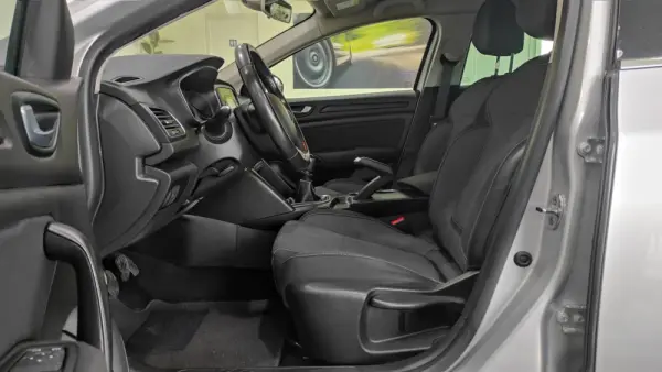 Renault Mégane 1.5 Blue dCi Zen 16