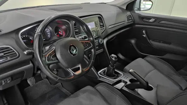 Renault Mégane 1.5 Blue dCi Zen 17