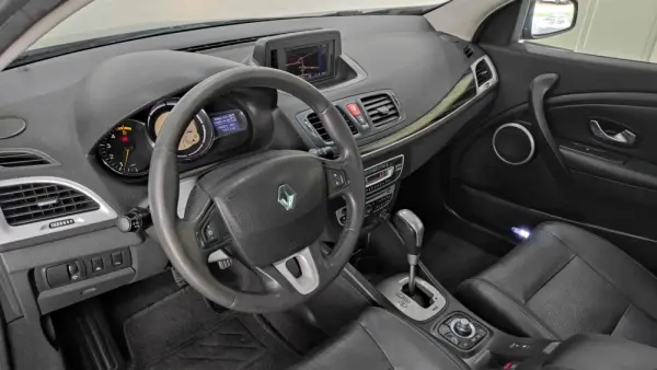 Renault Mégane Sport Tourer 1.5 dCi Bose Edition EDC CO2 Champion 16