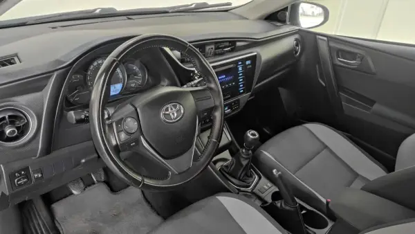 Toyota Auris 1.4 D-4D ACtive 5