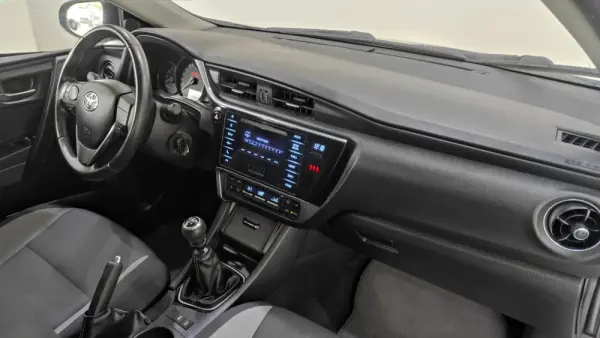 Toyota Auris 1.4 D-4D ACtive 7