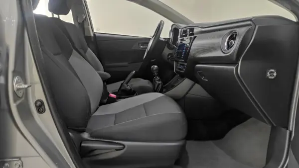 Toyota Auris 1.4 D-4D ACtive 22