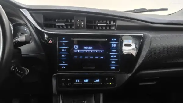 Toyota Auris 1.4 D-4D ACtive 27