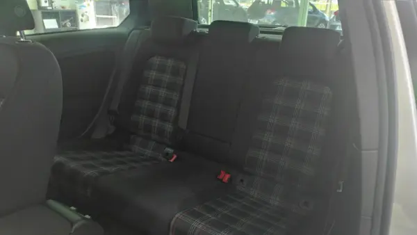 Volkswagen Golf 2.0 TSi GTi Performance 18