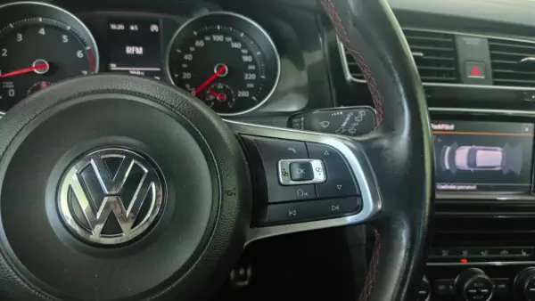 Volkswagen Golf 2.0 TSi GTi Performance 36